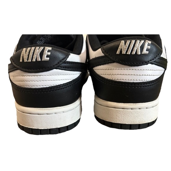 Nike Panda Dunk Low Top Size 10.5 Mens Black And White - Picture 5 of 11